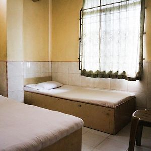 Kamar kembar small